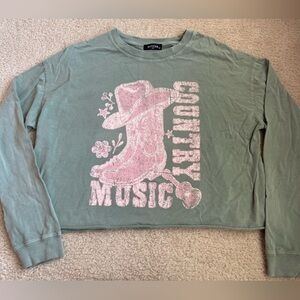 Long Sleeve Cropped Country Music Graphic Tee
